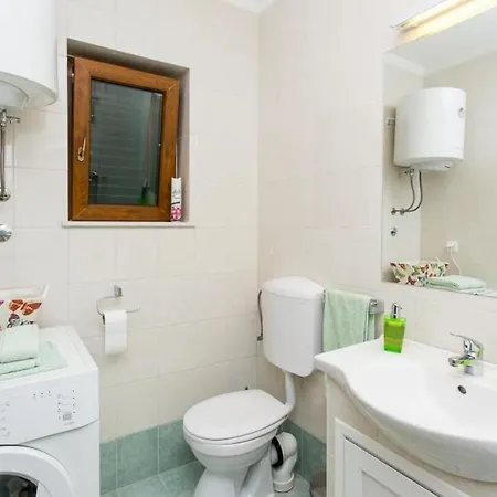 Penetra - Two Bedroom With Balcony And Sea View *